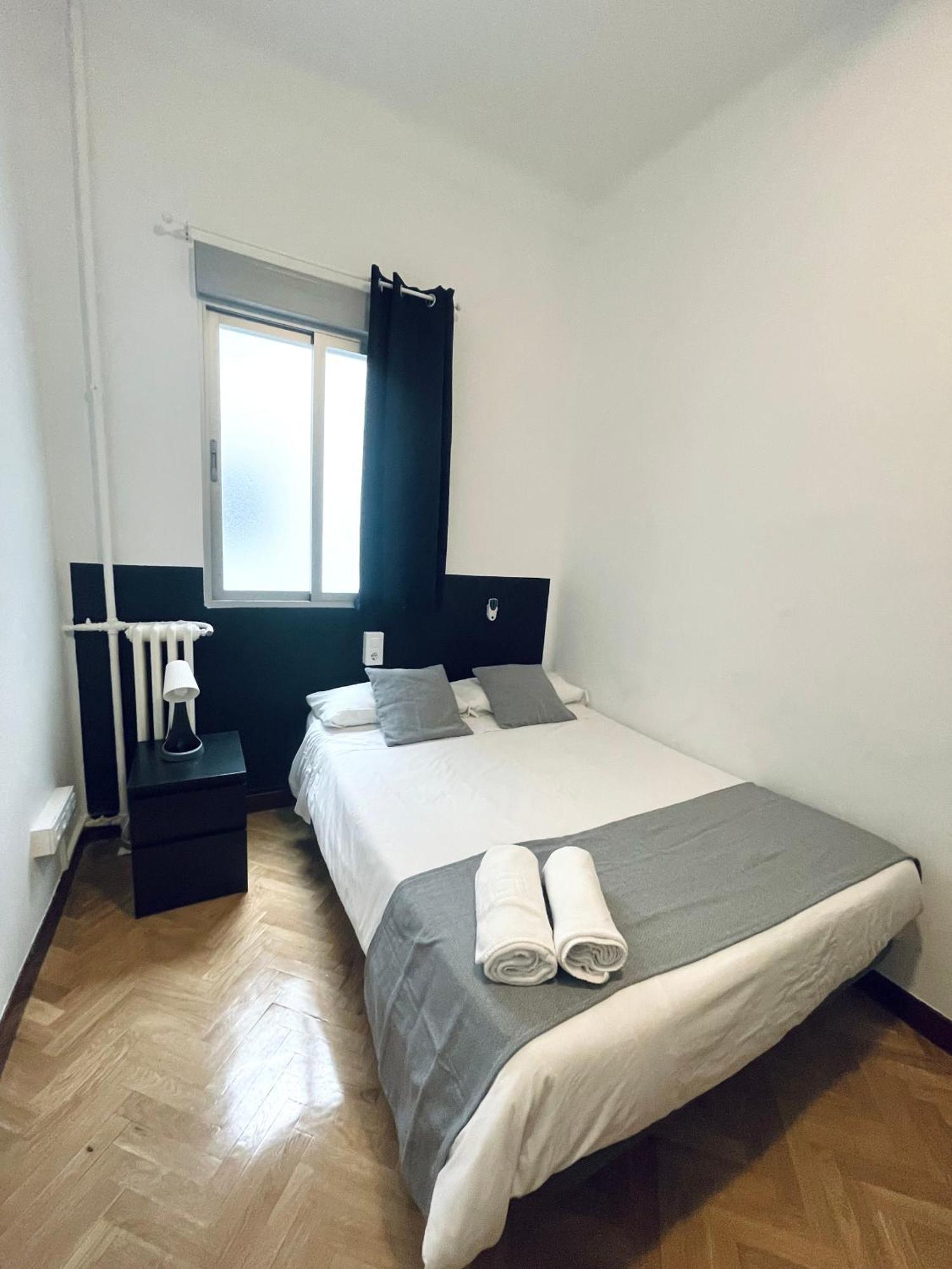Ibiza Habitaciones Madrid Exterior foto